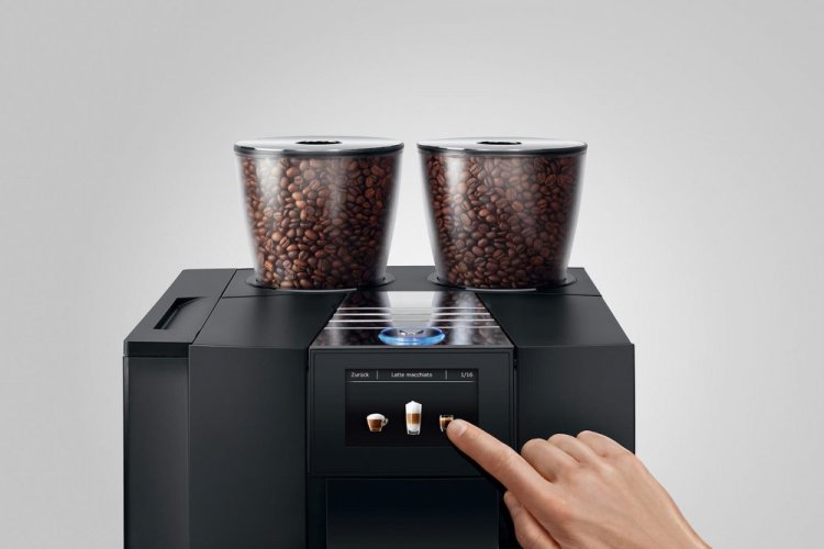 Kávovar JURA GIGA X8c Aluminium Black (verze s připojením na vodu) GASTRO