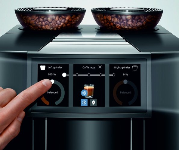 Kávovar Jura Giga 10 Diamond Black (EA)