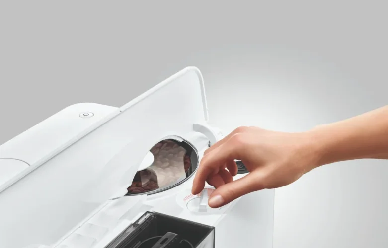 Kávovar Jura C9 Piano White (EC 2026)